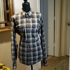 Wrangler Retro Long Sleeve w/Classic Western Stitching & Pearl Snaps Size Large